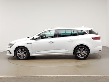 Used Renault Megane 2021 for sale - 78164075: Photo