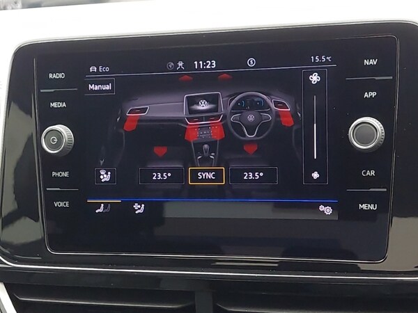 Used Volkswagen T-Roc 2024 for sale - 74514459: Photo 15