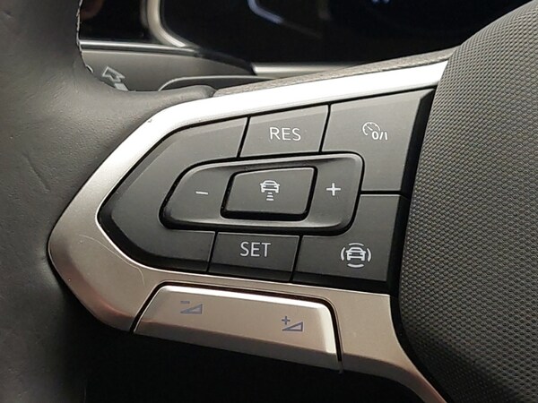 Used Volkswagen T-Roc 2024 for sale - 74514459: Photo 18