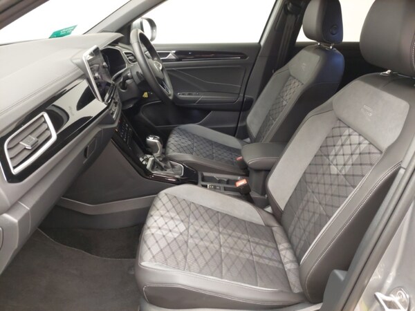 Used Volkswagen T-Roc 2024 for sale - 74514459: Photo 5