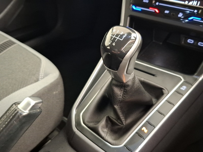 Used Volkswagen Polo 2023 for sale - 76556301: Photo 15