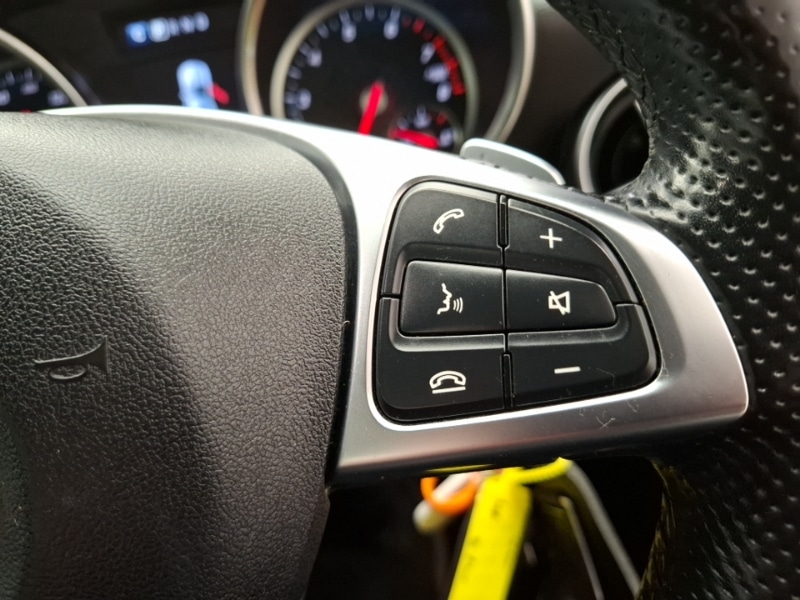 Used Mercedes-Benz SLC 2018 for sale - 76414439: Photo 17