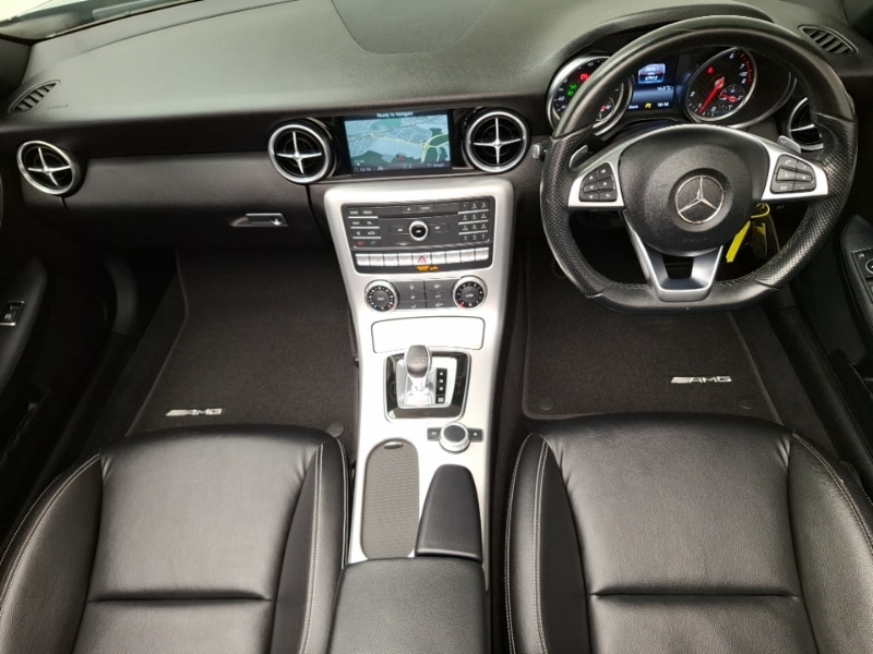 Used Mercedes-Benz SLC 2018 for sale - 76414439: Photo 2