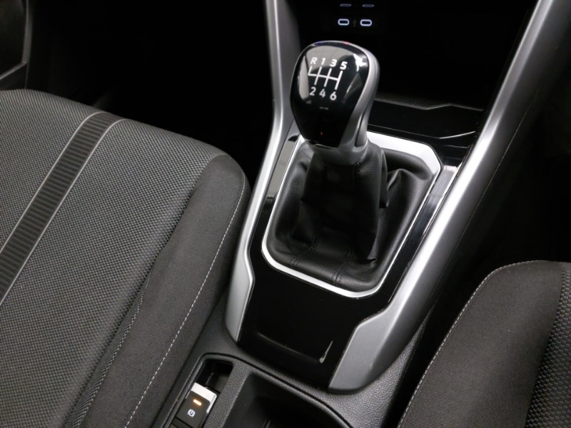 Used Volkswagen T-Roc 2023 for sale - 77105454: Photo 15