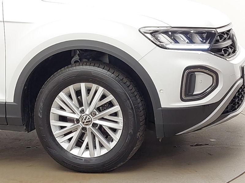 Used Volkswagen T-Roc 2023 for sale - 77105454: Photo 9