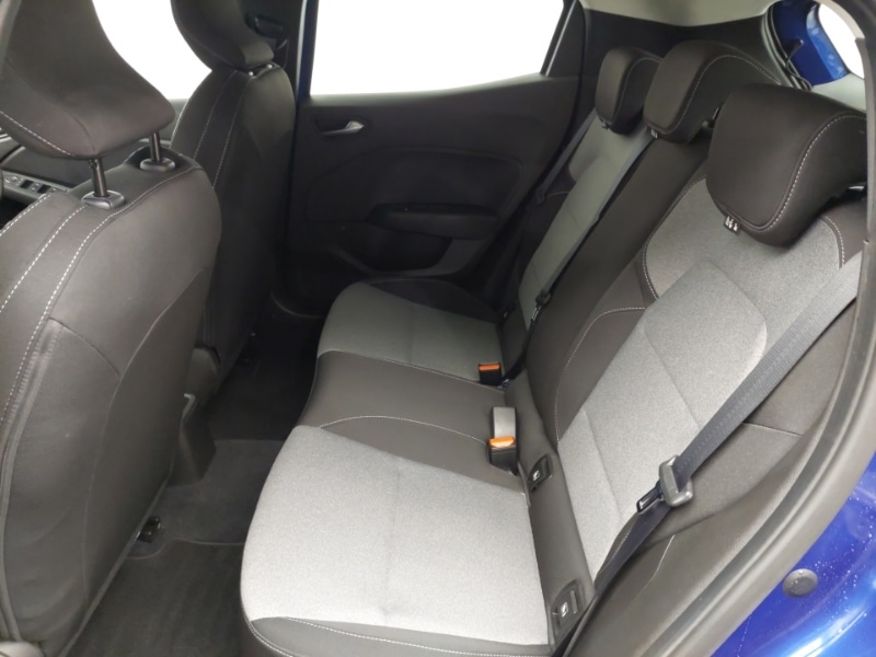 Used Renault Clio 2024 for sale - 76404066: Photo 6