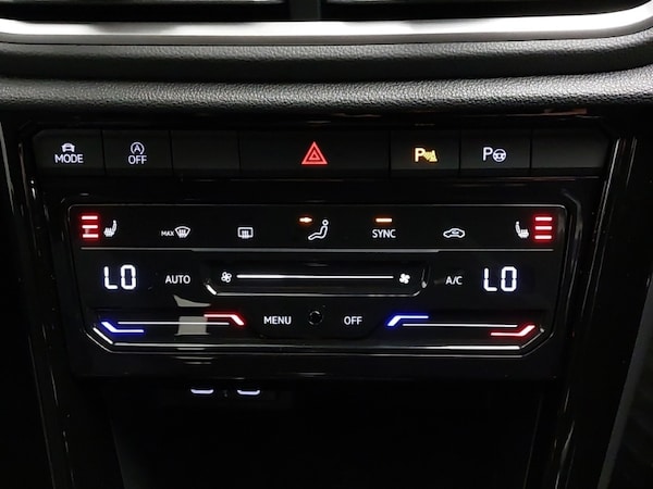 Used Volkswagen T-Roc 2024 for sale - 75204583: Photo 16
