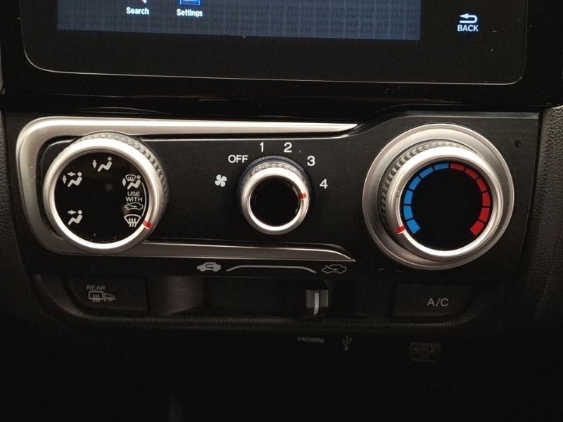 Used Honda Jazz 2016 for sale - 76515209: Photo 16