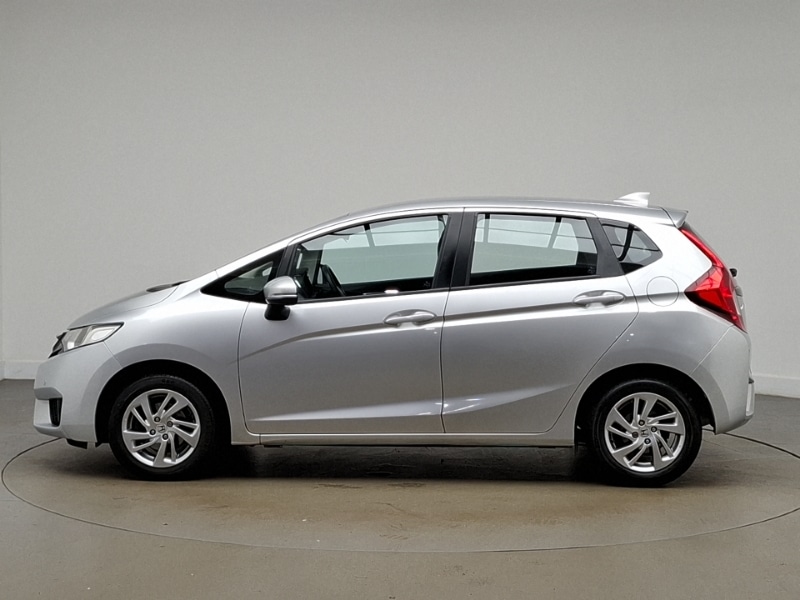Used Honda Jazz 2016 for sale - 76515209: Photo 4