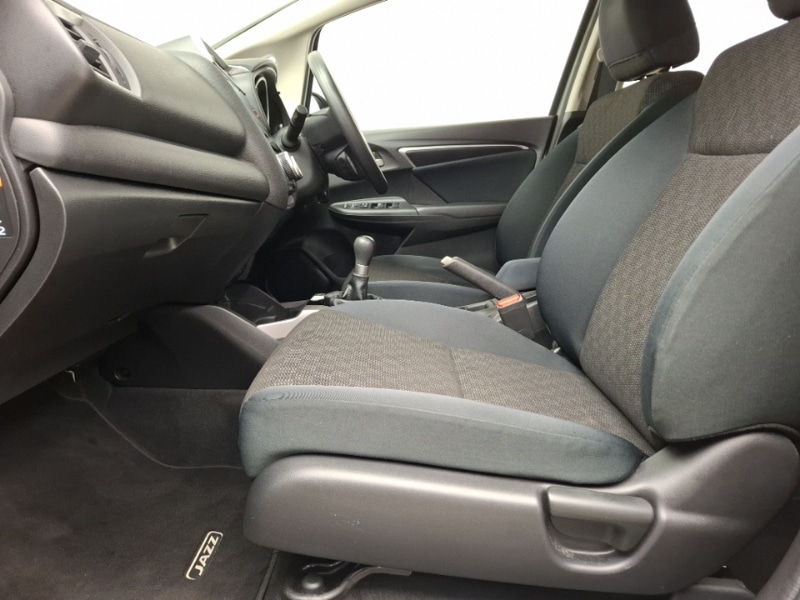 Used Honda Jazz 2016 for sale - 76515209: Photo 5