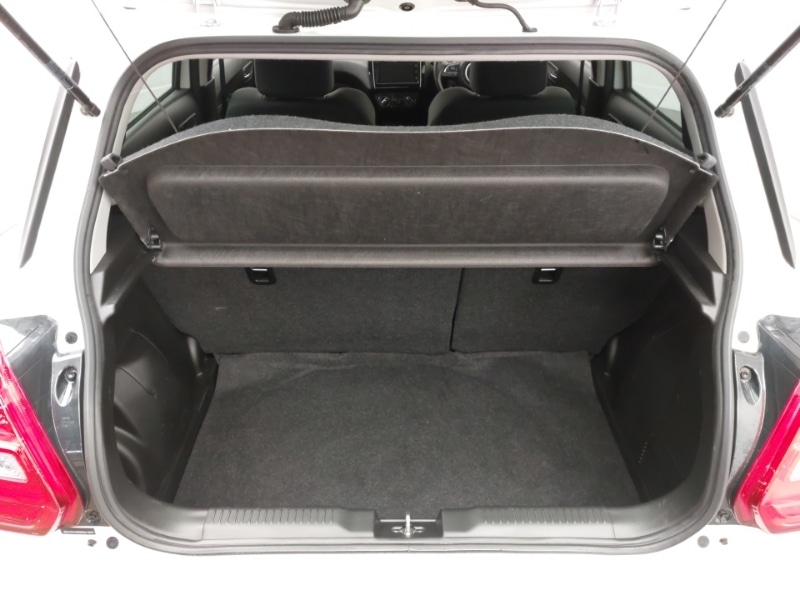 Used Suzuki Swift 2022 for sale - 76630600: Photo 8