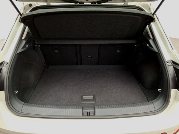 Used Volkswagen T-Roc 2023 for sale - 76129746: Photo 8