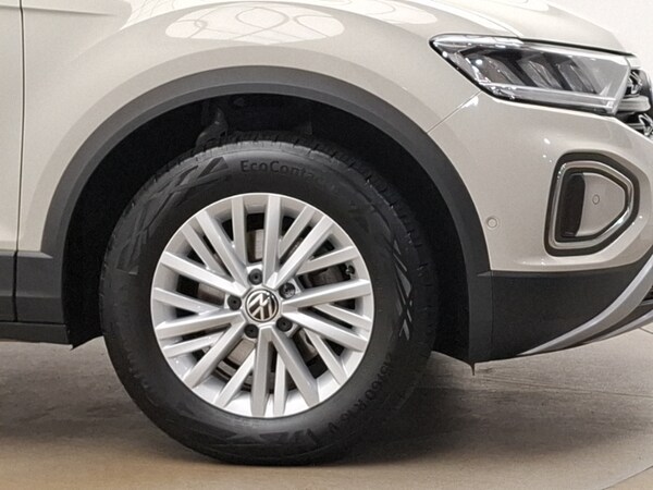 Used Volkswagen T-Roc 2023 for sale - 76129746: Photo 9