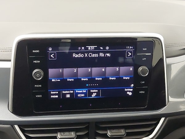 Used Volkswagen T-Roc 2023 for sale - 76116459: Photo 10