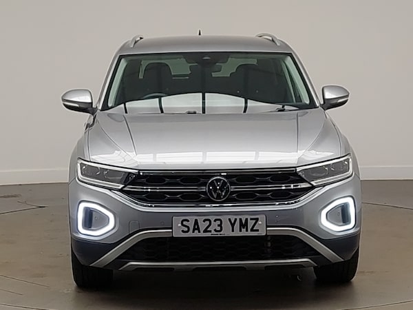 Used Volkswagen T-Roc 2023 for sale - 76116459: Photo 12