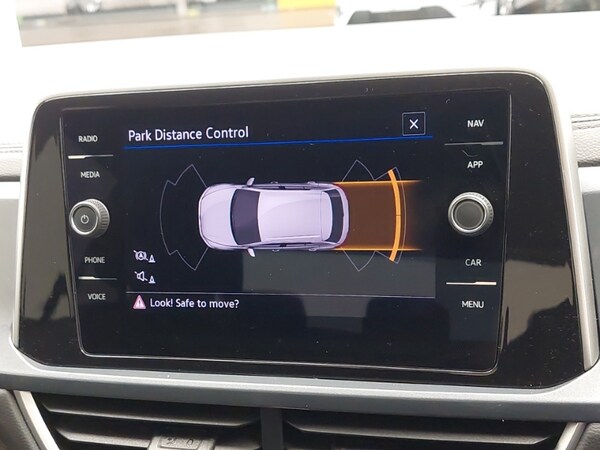 Used Volkswagen T-Roc 2023 for sale - 76116459: Photo 14
