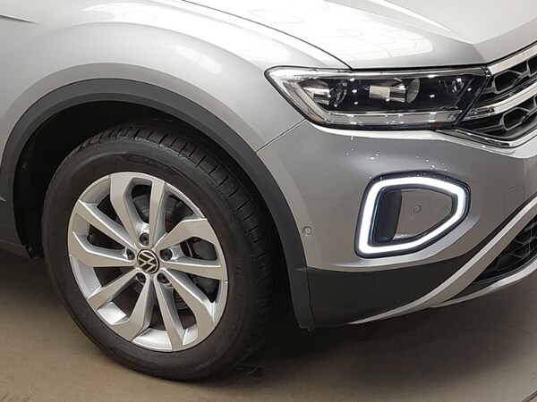Used Volkswagen T-Roc 2023 for sale - 76116459: Photo 9
