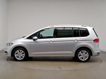 Used Volkswagen Touran 2020 for sale - 75470873: Photo