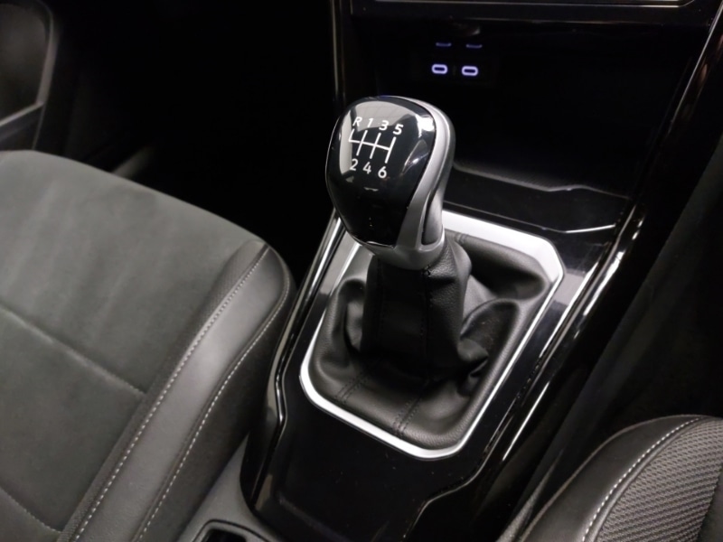 Used Volkswagen T-Roc 2023 for sale - 77433071: Photo 15