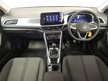 Used Volkswagen T-Roc 2022 for sale - 79447486: Photo