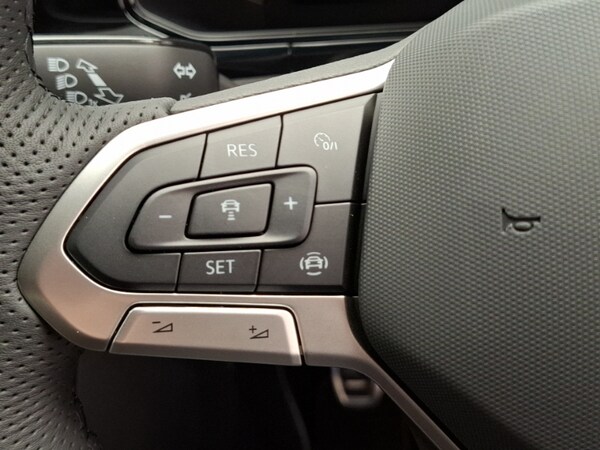 Used Volkswagen T-Roc 2025 for sale - 74940540: Photo 18
