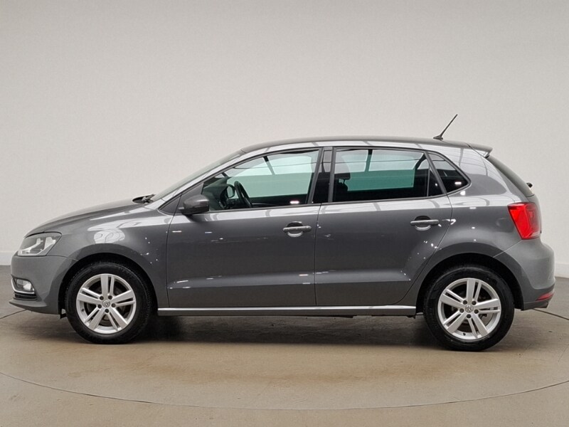 Used Volkswagen Polo 2017 for sale - 77980880: Photo 4