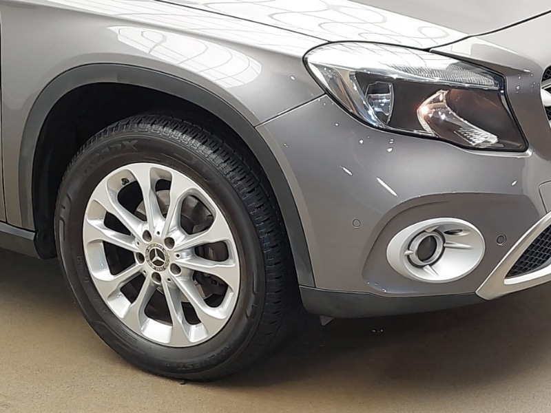 Used Mercedes-Benz GLA 2018 for sale - 76924864: Photo 9