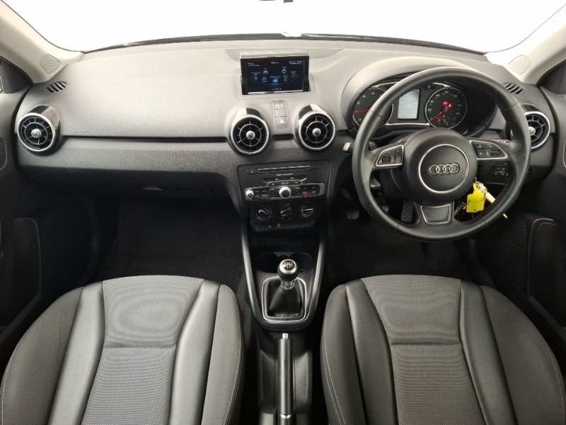 Used Audi A1 2017 for sale - 76506886: Photo 2