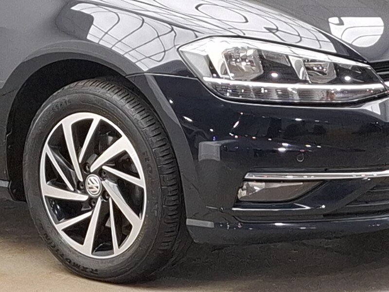 Used Volkswagen Golf 2019 for sale - 77183432: Photo 9