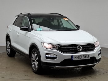Used Volkswagen T-Roc 2019 for sale - 78326902: Photo