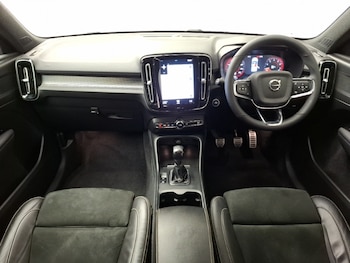 Used Volvo XC40 2022 for sale - 76258501: Photo
