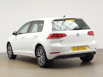 Used Volkswagen Golf 2019 for sale - 77751616: Photo