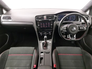 Used Volkswagen Golf 2018 for sale - 76478953: Photo