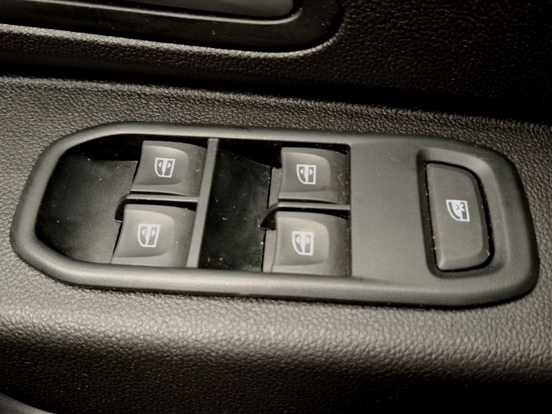 Used Dacia Duster 2023 for sale - 76842696: Photo 19