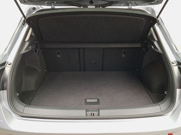 Used Volkswagen T-Roc 2024 for sale - 74914140: Photo 8