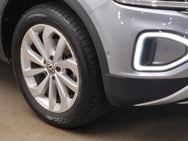 Used Volkswagen T-Roc 2024 for sale - 74914140: Photo 9