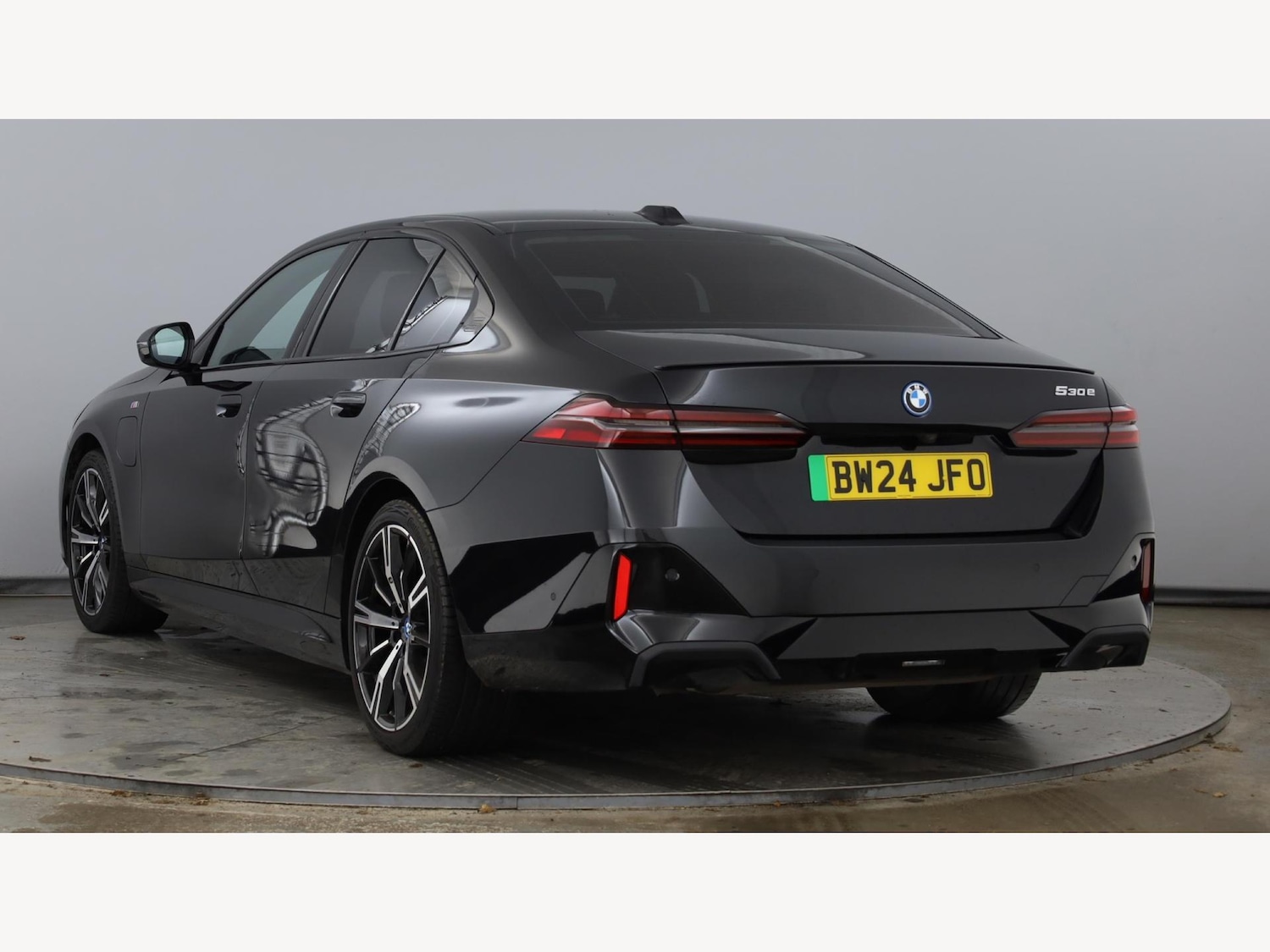 Used BMW 5 Series 2024 for sale - 77156099: Photo 2