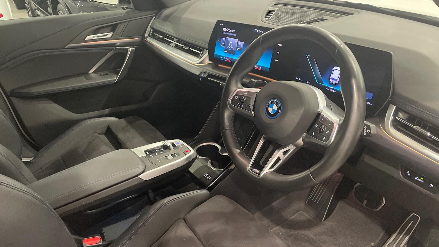 Used BMW iX1 2023 for sale - 77040823: Photo 6