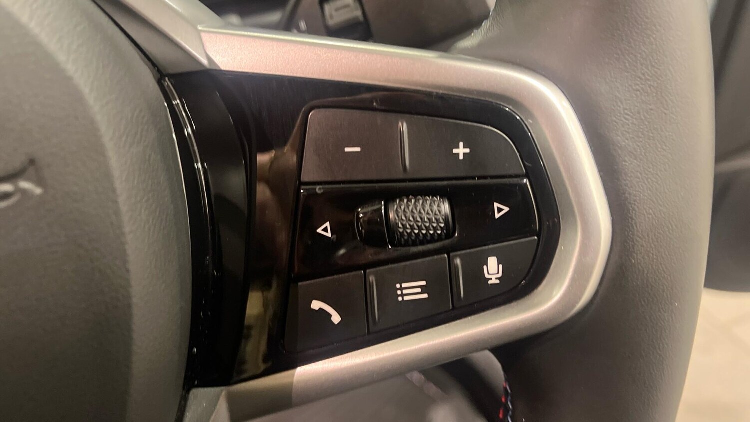 Used BMW i4 2025 for sale - 77306130: Photo 18