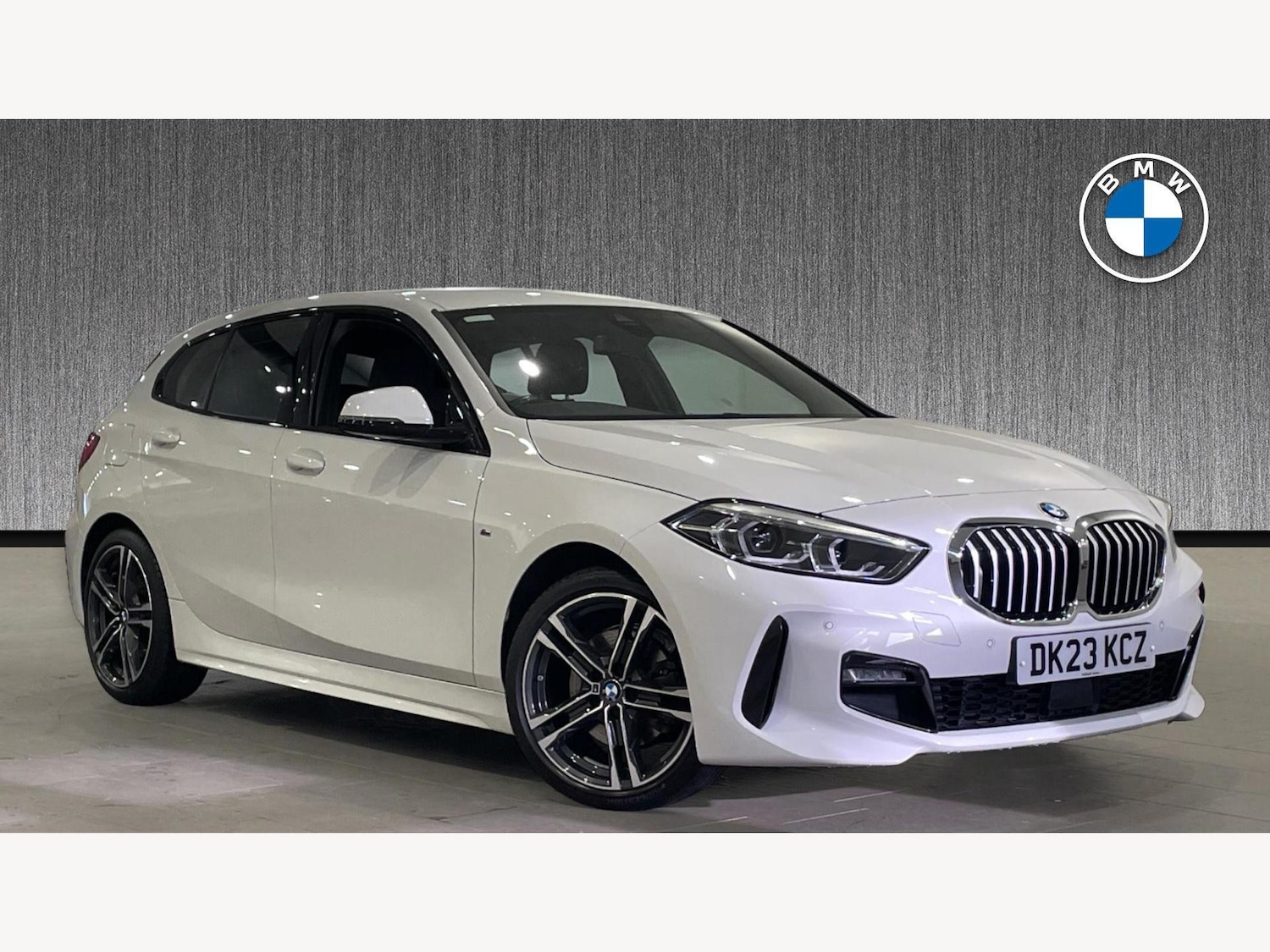 Used BMW 1 Series 2023 for sale - 76760422: Photo 1