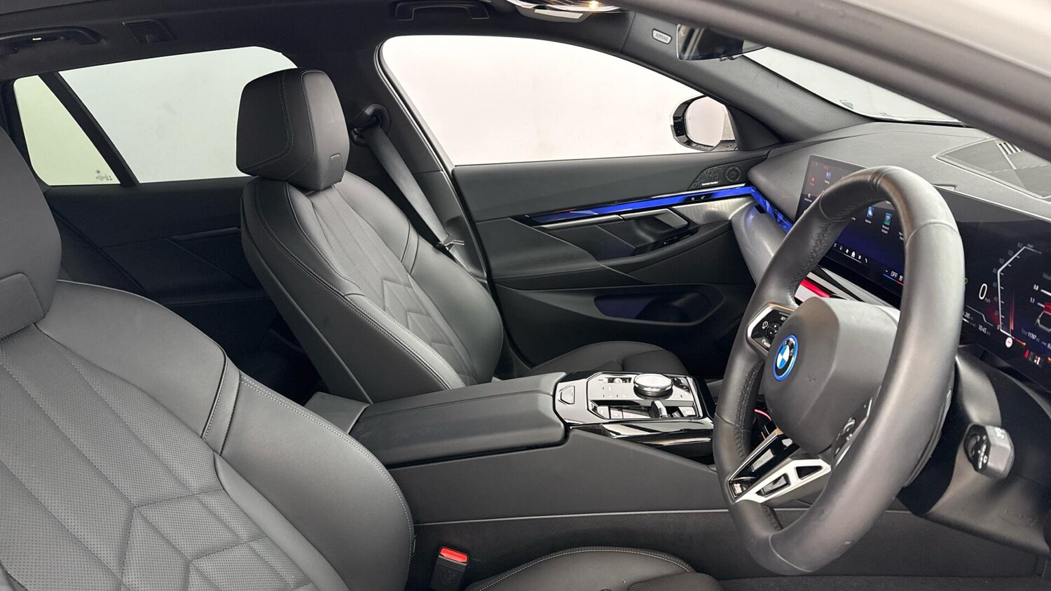 Used BMW 5 Series 2025 for sale - 77411712: Photo 11