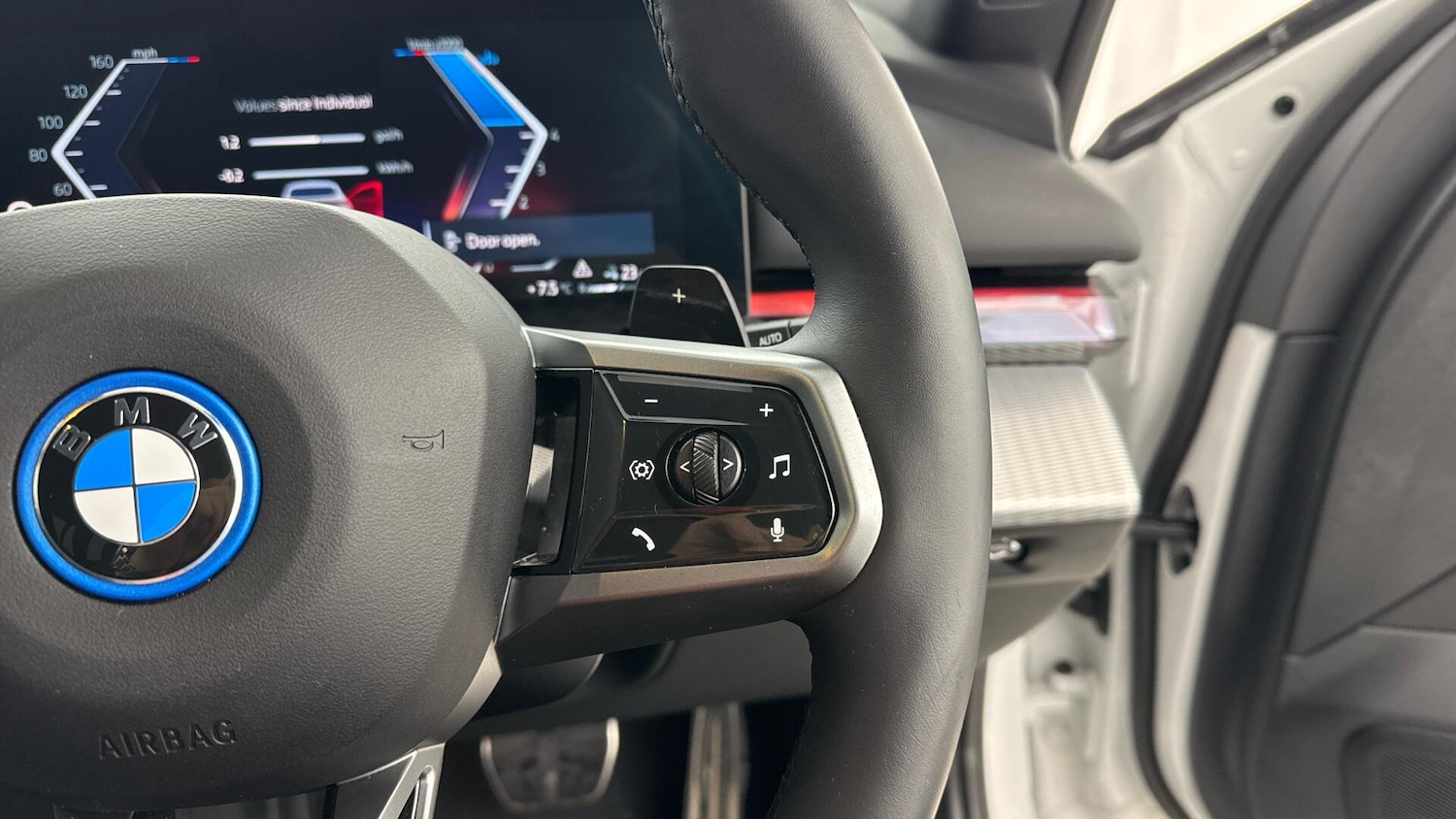 Used BMW 5 Series 2025 for sale - 77411712: Photo 18