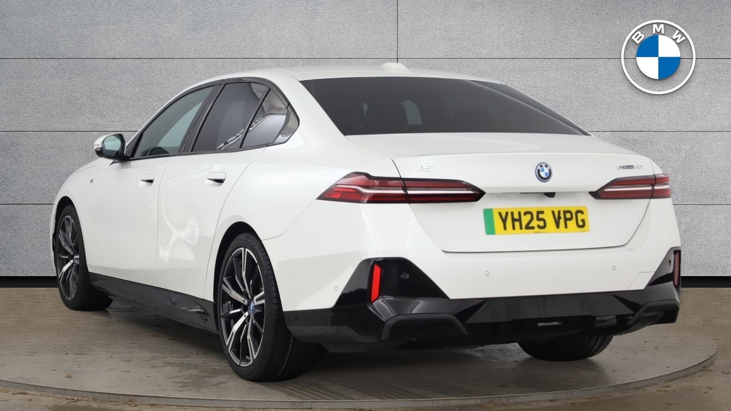 Used BMW i5 2025 for sale - 76975675: Photo 2