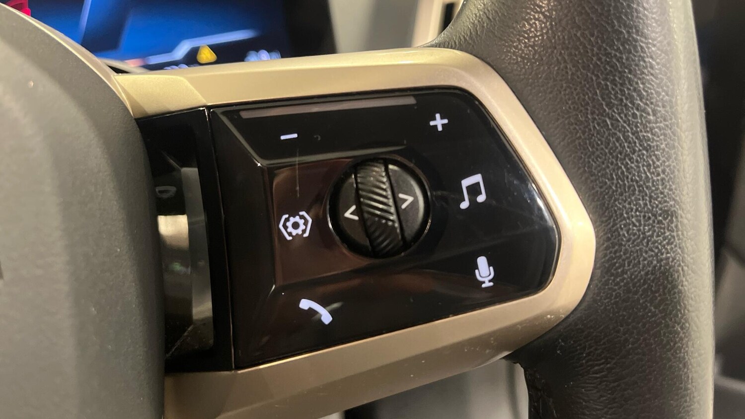 Used BMW iX 2022 for sale - 76802198: Photo 18