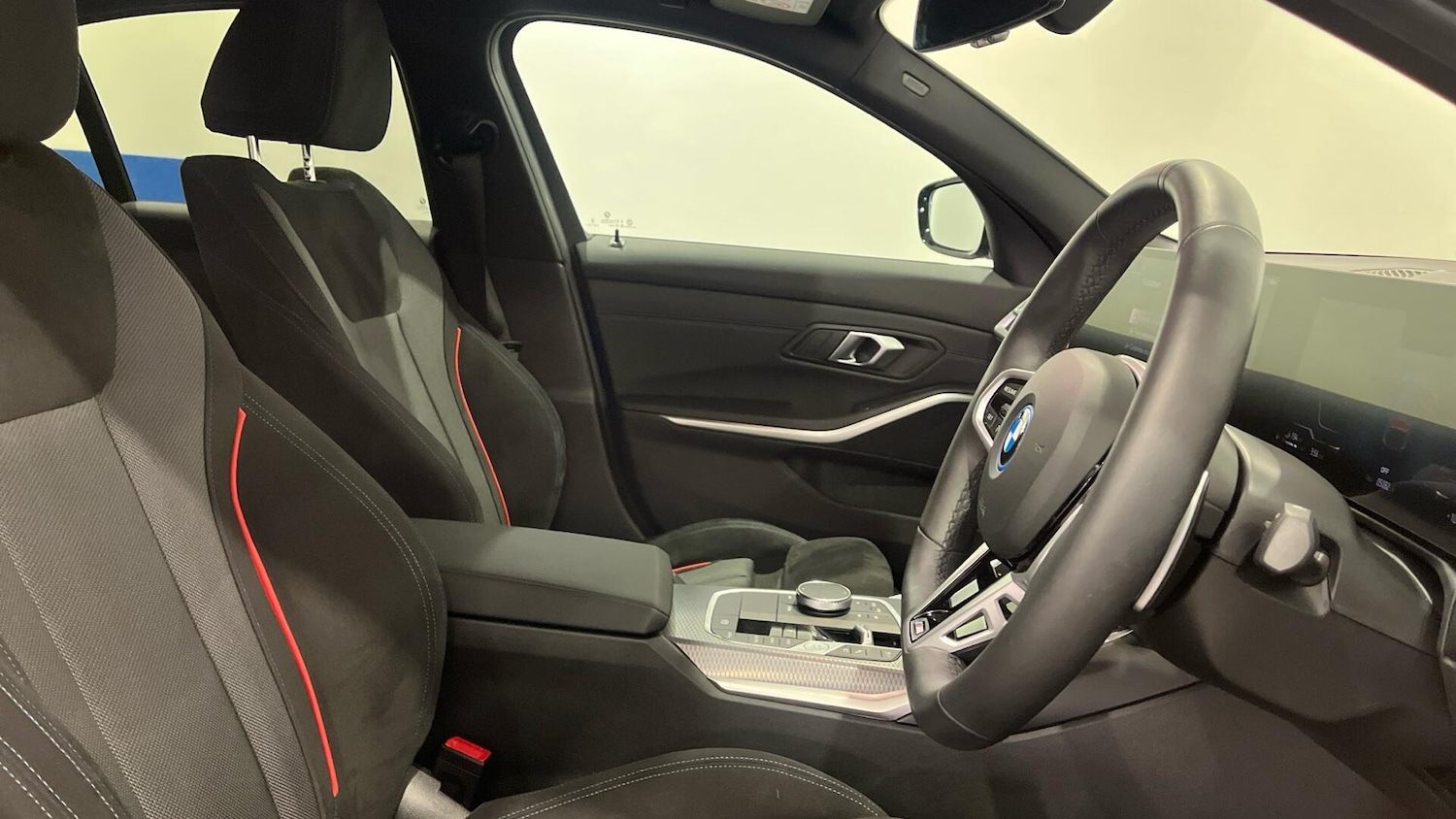 Used BMW 3 Series 2025 for sale - 77305267: Photo 11