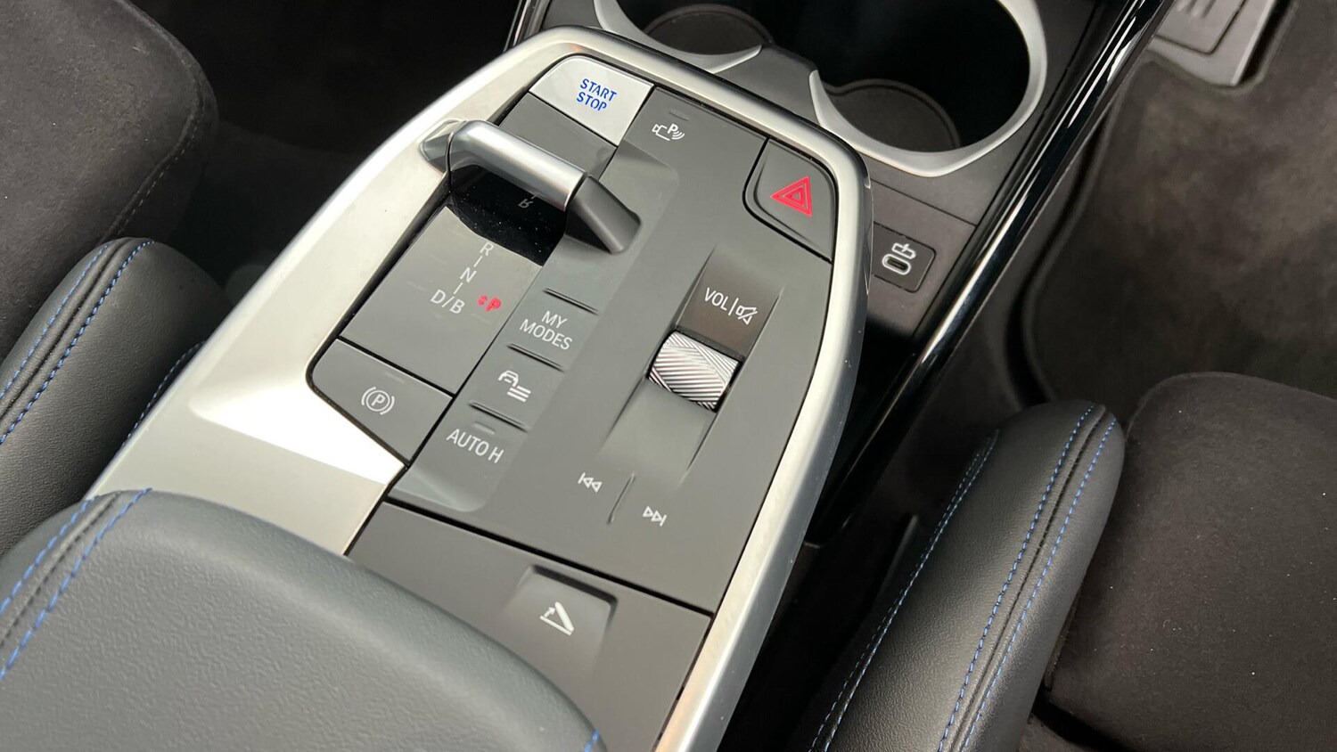 Used BMW iX1 2025 for sale - 77029003: Photo 10