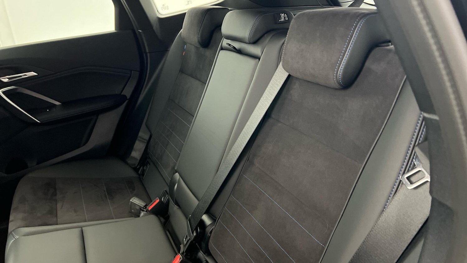 Used BMW iX1 2025 for sale - 77029003: Photo 12