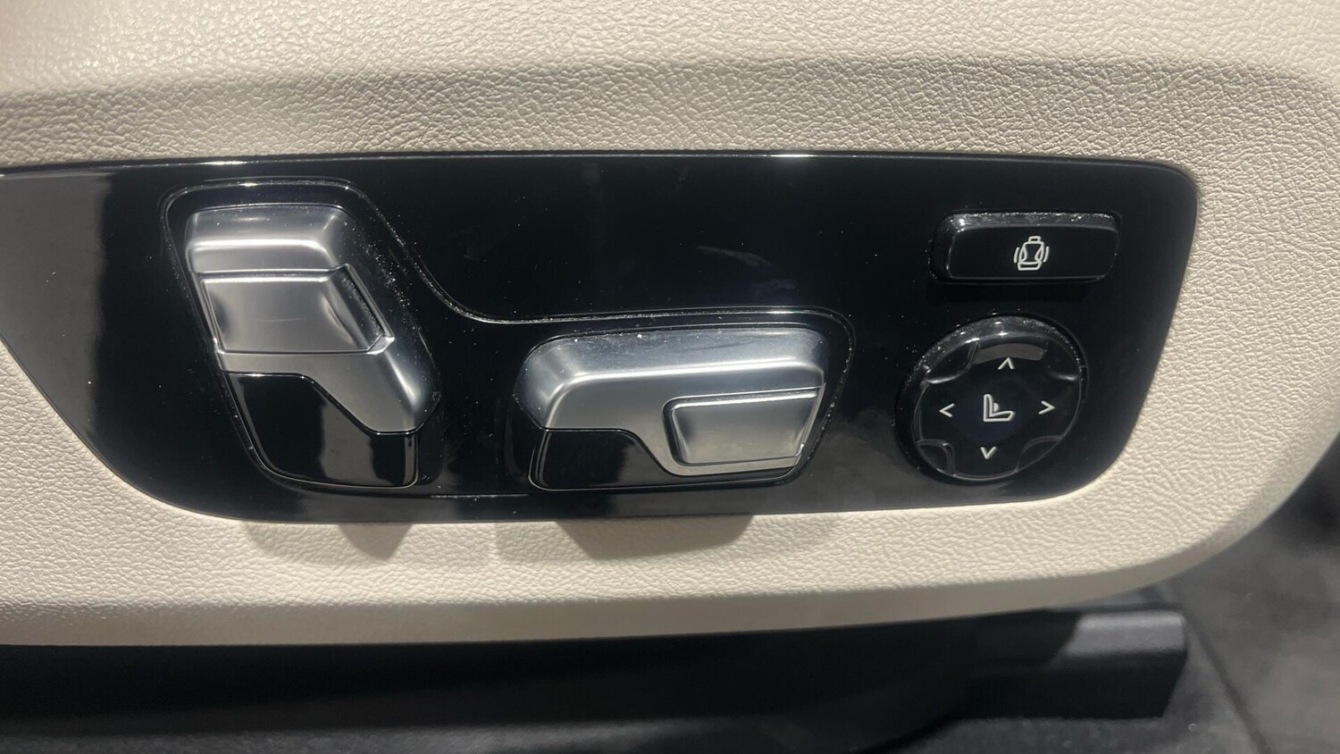 Used BMW X7 2019 for sale - 76760227: Photo 24