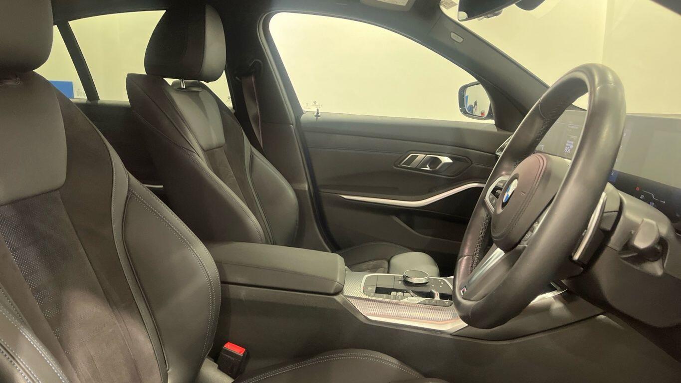 Used BMW 3 Series 2023 for sale - 76760412: Photo 12