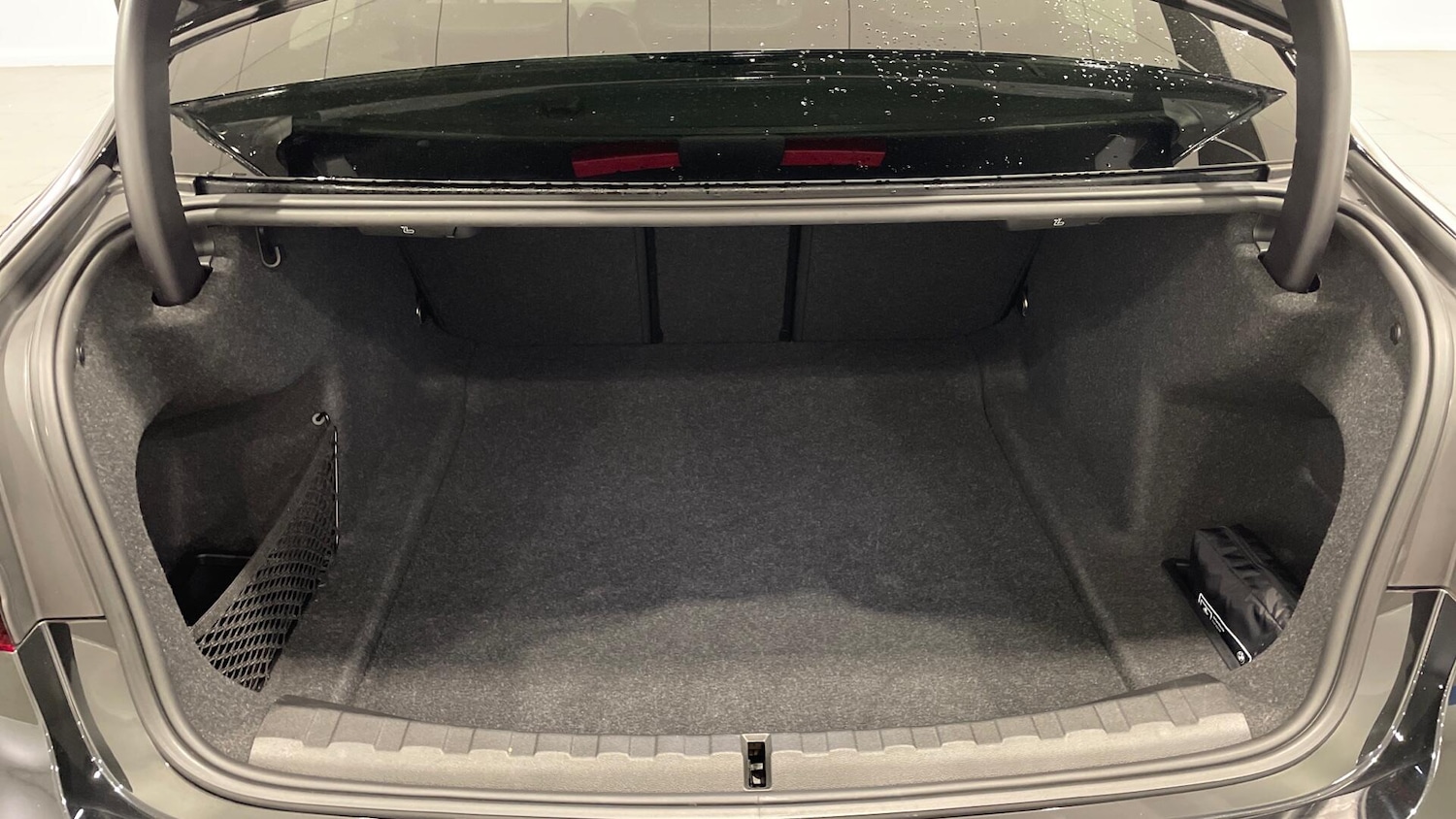 Used BMW 3 Series 2024 for sale - 77040998: Photo 13